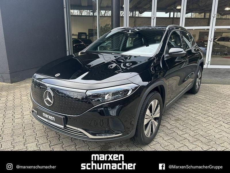 Lack kosmosschwarz Gebraucht 2024 Mercedes EQA300 Progressive SUV | 34.780 € (Fairer Preis) - Bild 1/4