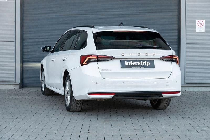 Gebraucht Skoda Octavia Selection 150 PS (110 kW) 2023 Weiß Kombi