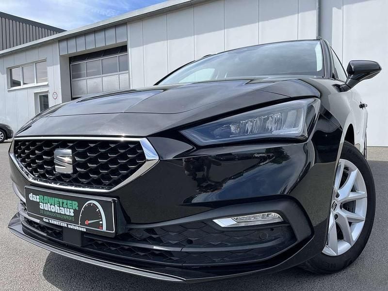 Schwarz Gebraucht 2022 Seat Leon Style Kombi | 20.860 € (Guter Preis) - Bild 1/4