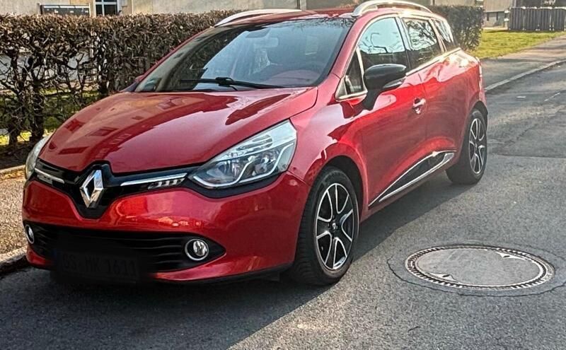 Rot Gebraucht 2013 Renault Clio GrandTour Kombi | 6.500 € - Bild 1/4