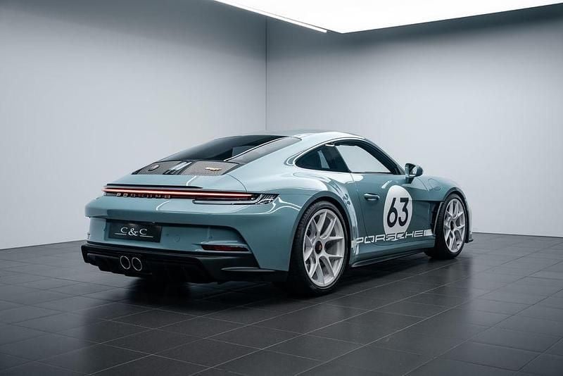 Neu Porsche 911 525 PS (386 kW) 2026 Schwarz Coupé