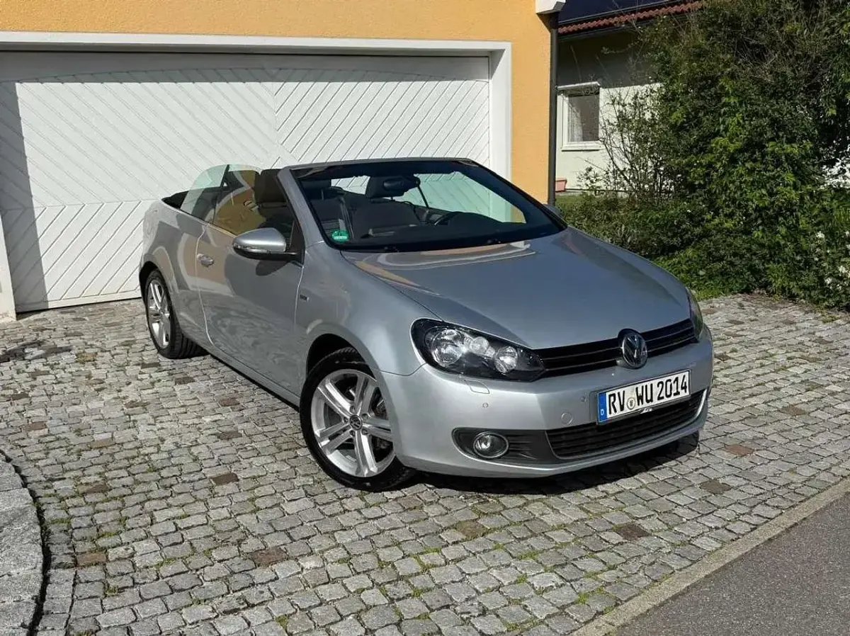 Gebraucht VW Golf Cabriolet Life 105 PS (77 kW) 2013 Silber Cabrio
