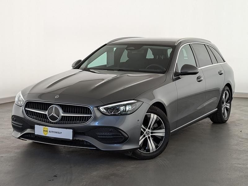Second-hand Mercedes C200 Avantgarde 163 CP (119 kW) 2024 Berlinǎ