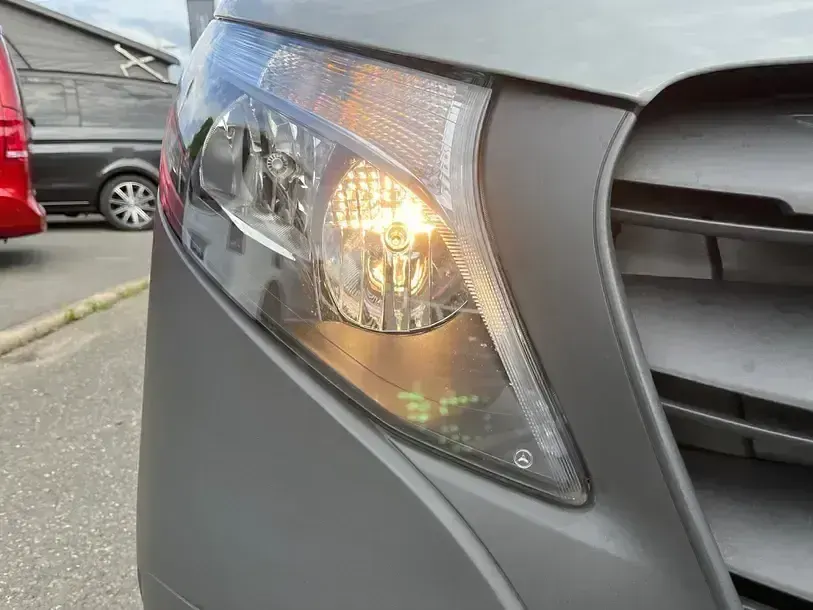 Gebraucht Mercedes Vito 163 PS (119 kW) 2025 Alpingrau Van