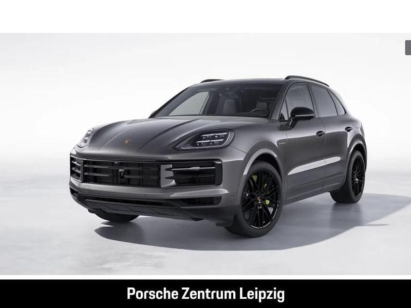 Grau Gebraucht 2024 Porsche Cayenne S E-Hybrid SUV | 102.750 € (Fairer Preis) - Bild 1/4