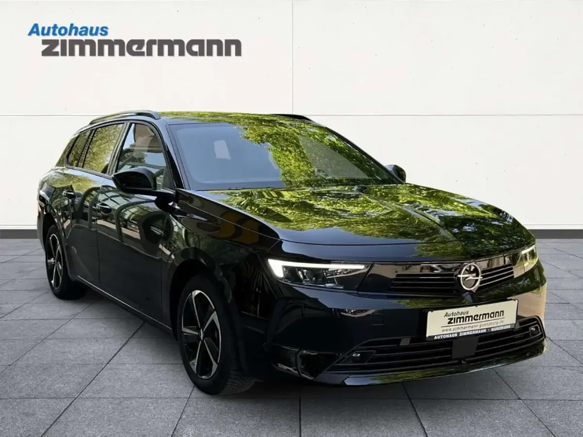 Gebraucht Opel Astra Enjoy 131 PS (96 kW) 2025 Schwarz Kombi