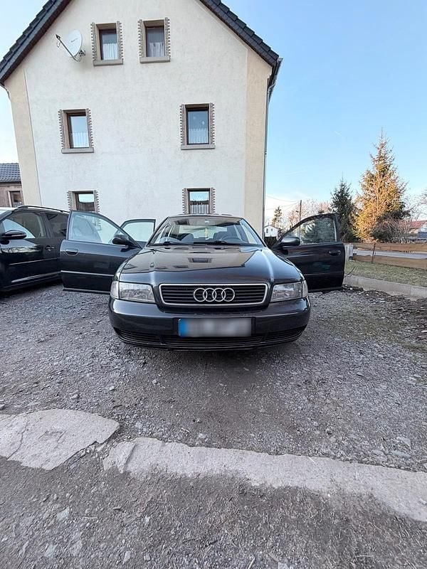 Gebraucht Audi A4 110 PS (80 kW) 1998 Schwarz Limousine