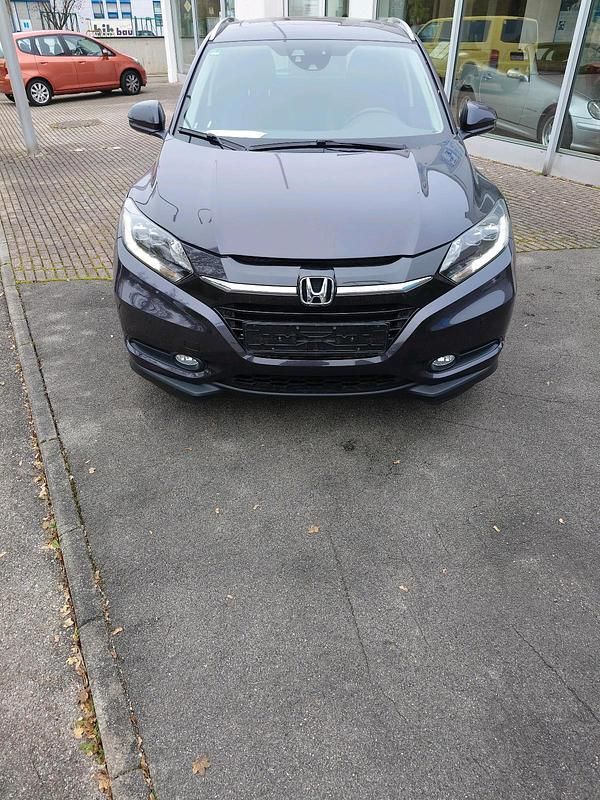 Schwarz Gebraucht 2016 Honda HR-V SUV | 15.500 € (Guter Preis) - Bild 1/4