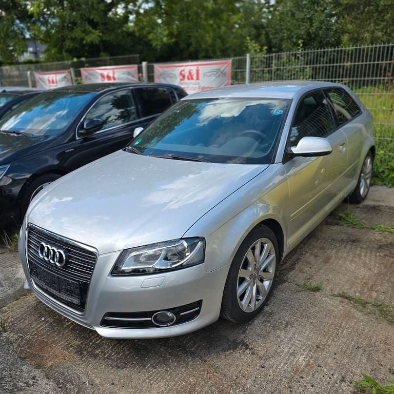 Silber Gebraucht 2012 Audi A3 Ambition | 6.990 € (Superpreis) - Bild 1/2