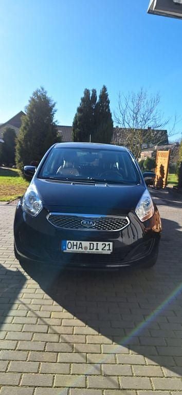 Gebraucht Kia Venga Attract 90 PS (66 kW) 2010 Schwarz Kleinwagen