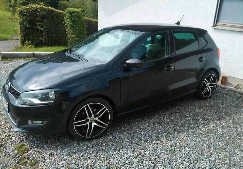 Schwarz Gebraucht 2009 VW Polo Limousine | 3.890 € (Fairer Preis) - Bild 1/4