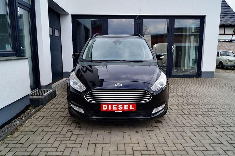 Second-hand Ford Galaxy 150 CP (110 kW) 2016 Negru Monovolum