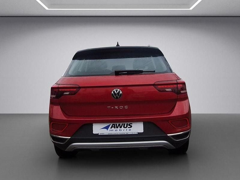 Gebraucht VW T-Roc Style 116 PS (85 kW) 2024 Rot / kings red (metallic) SUV