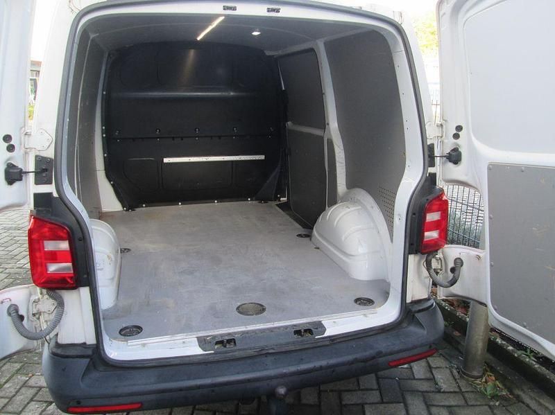 Gebraucht VW Transporter 102 PS (75 kW) 2019 Weiß Van