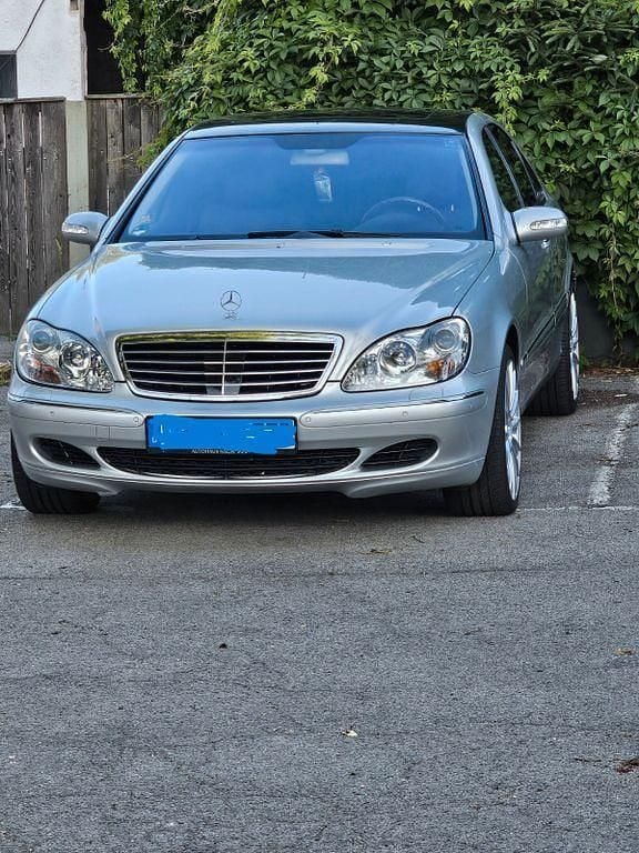 Silber Gebraucht 2004 Mercedes S500 Limousine | 1.234.570 € - Bild 1/4