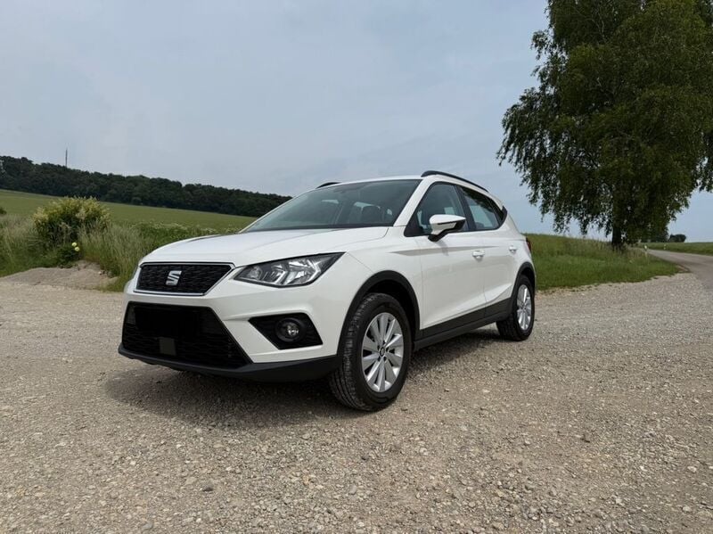 Weiß Gebraucht 2019 Seat Arona SUV | 12.999 € (Guter Preis) - Bild 1/4