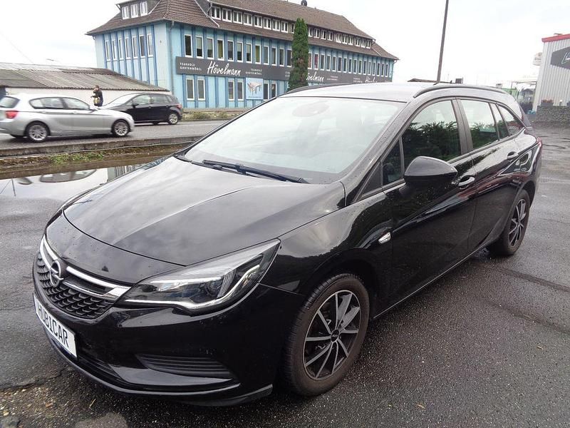 Schwarz Gebraucht 2017 Opel Astra Edition Kombi | 8.295 € (Guter Preis) - Bild 1/4