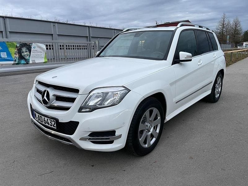 Weiß Gebraucht 2014 Mercedes GLK250 SUV | 13.390 € (Guter Preis) - Bild 1/4