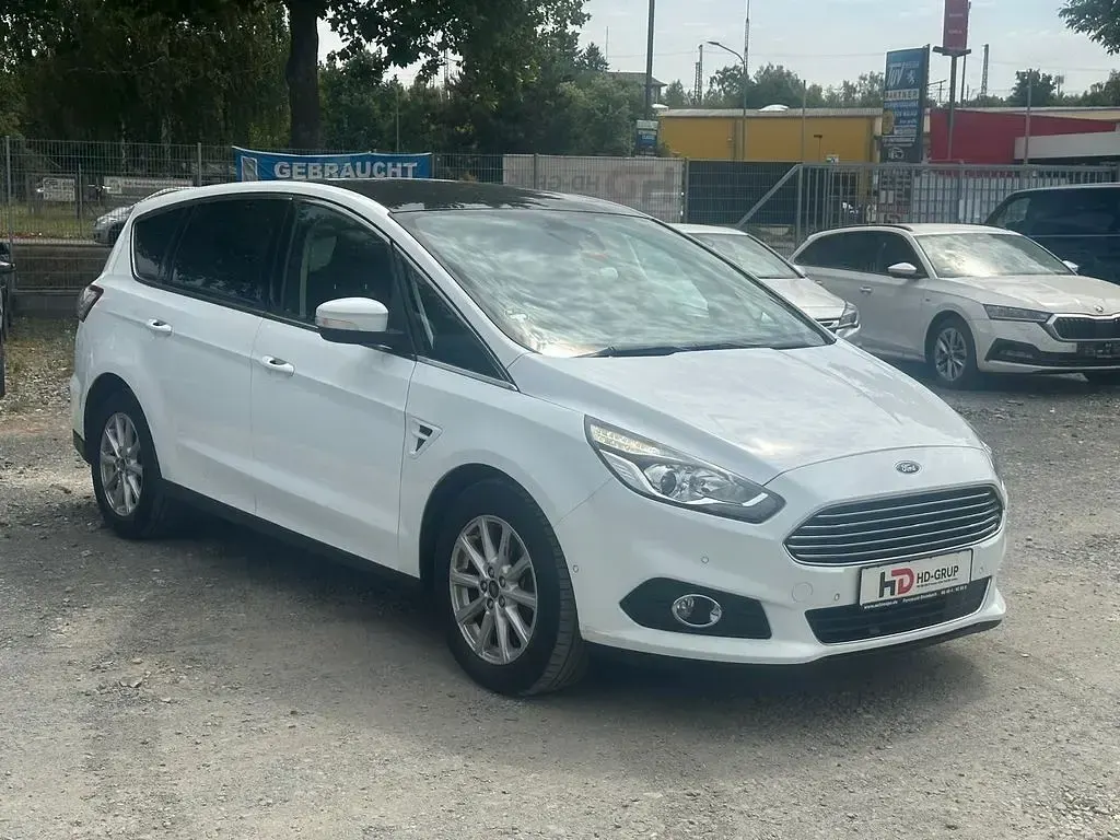 Gebraucht Ford S-MAX Titanium 150 PS (110 kW) 2017 Weiß Van / Kleinbus