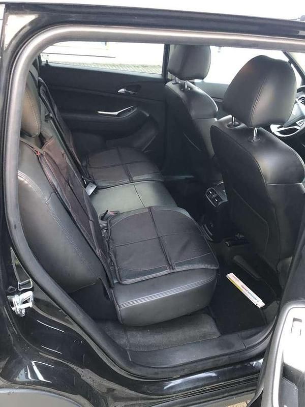 Gebraucht Chevrolet Orlando LS 141 PS (103 kW) 2013 Schwarz Van / Kleinbus