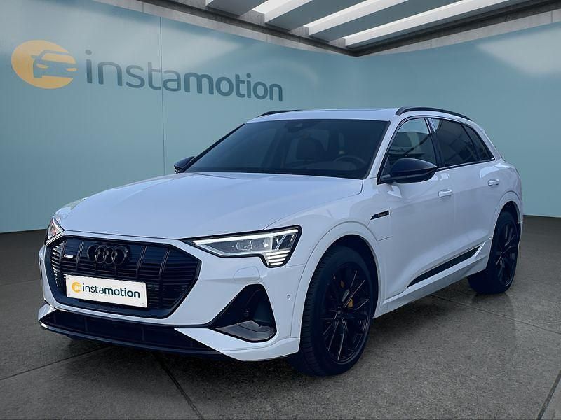 Weiß Gebraucht 2022 Audi e-tron SUV | 42.949 € - Bild 1/4