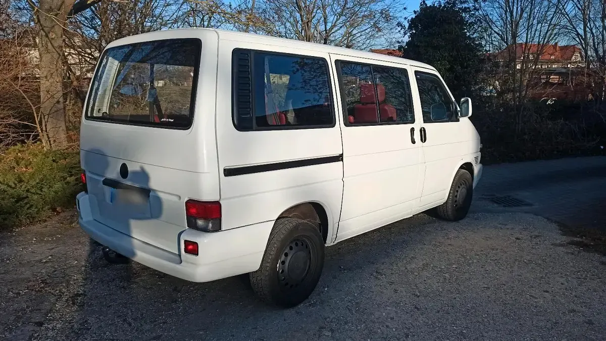 Gebraucht VW Multivan 90 PS (66 kW) 1997 Weiß Van / Kleinbus
