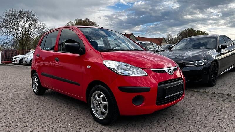 Gebraucht Hyundai i10 67 PS (49 kW) 2009 Rot Kleinwagen