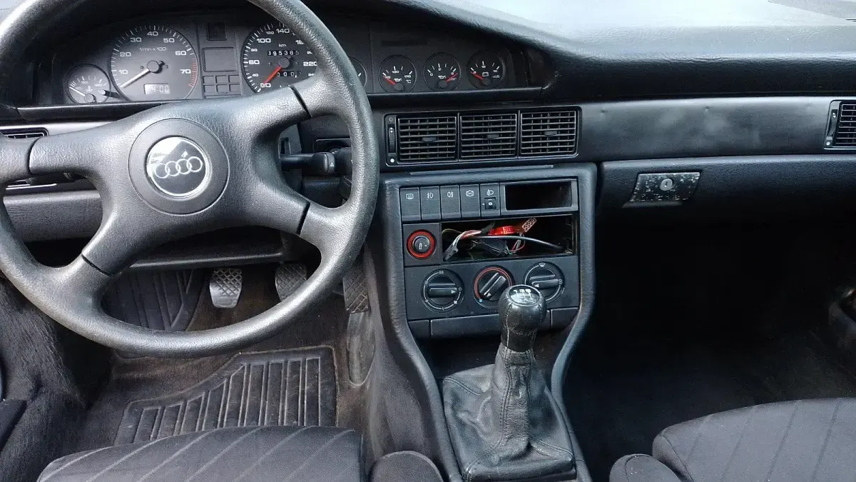 Gebraucht Audi 100 Sport 133 PS (97 kW) 1990 Schwarz Limousine