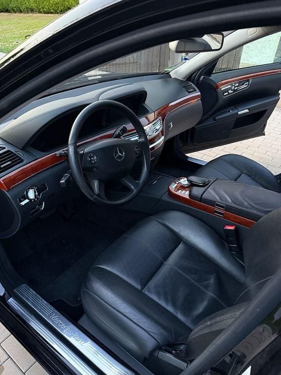 Schwarz Gebraucht 2009 Mercedes S320 Limousine | 10.000 € (Teuer) - Bild 1/4