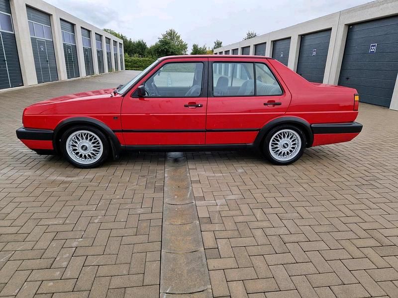 Gebraucht VW Jetta 75 PS (55 kW) 1990 Rot Limousine