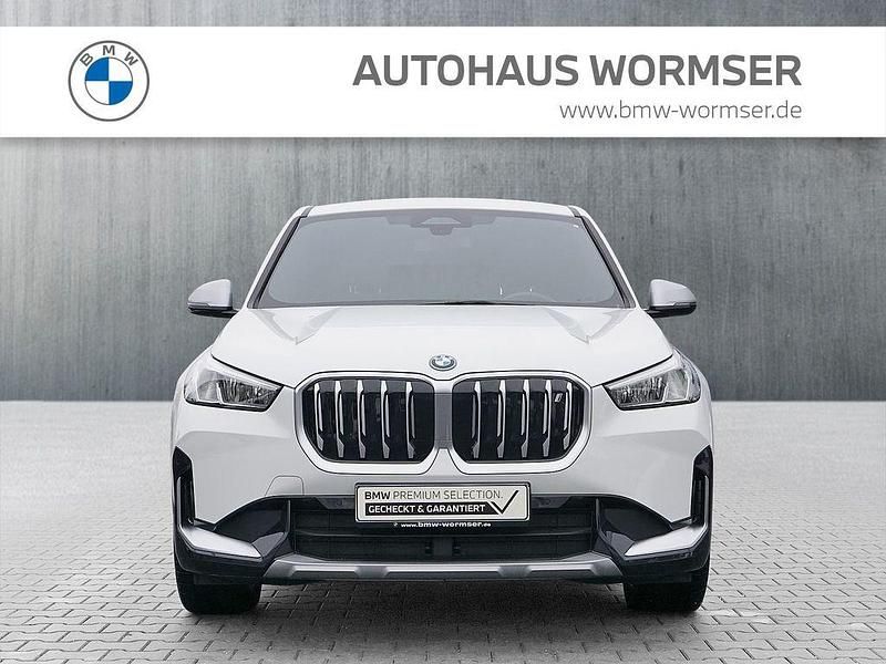 Gebraucht BMW iX1 xLine 230 kW (313 PS) 2023 Weiß SUV