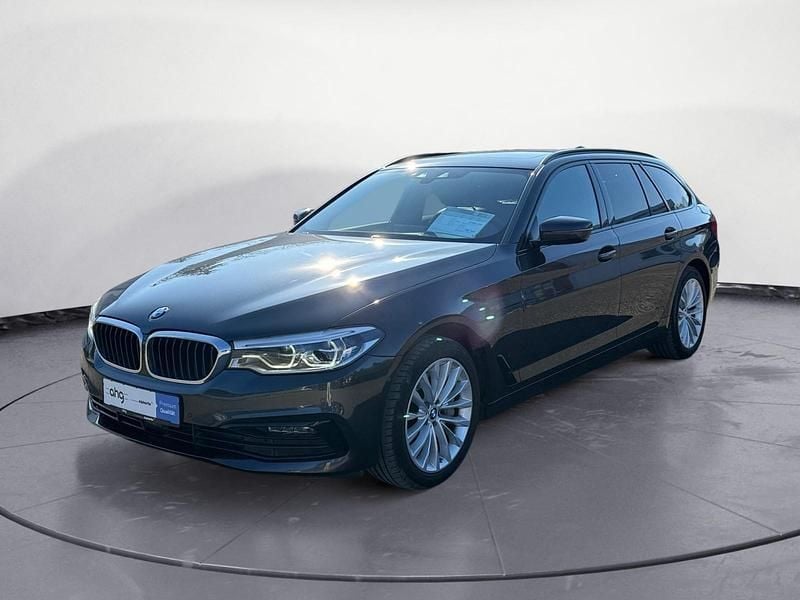 Gebraucht BMW 540 Sport Line 340 PS (250 kW) 2019 Grau Kombi