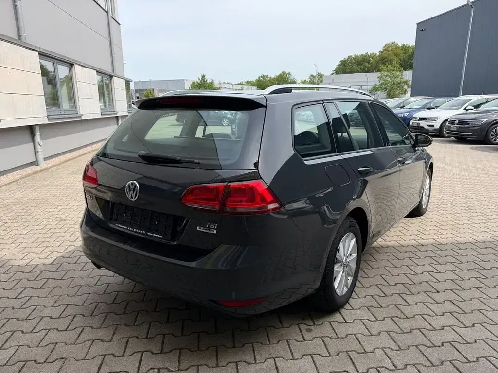 Gebraucht VW Golf VII Comfortline 110 PS (80 kW) 2015 Grau Kombi