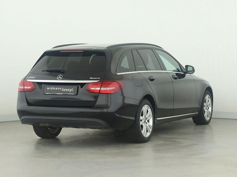 Gebraucht Mercedes C220 194 PS (142 kW) 2019 Schwarz Kombi