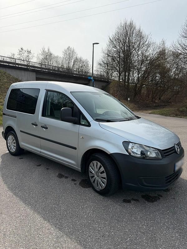 Second-hand VW Caddy 105 CP (77 kW) 2013 Monovolum