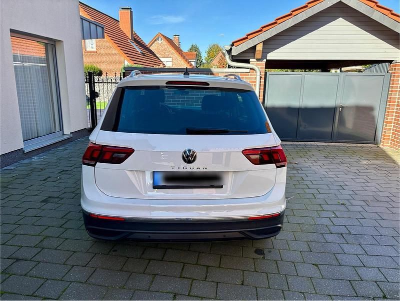 Weiß Gebraucht 2020 VW Tiguan United SUV | 23.500 € (Fairer Preis) - Bild 1/4