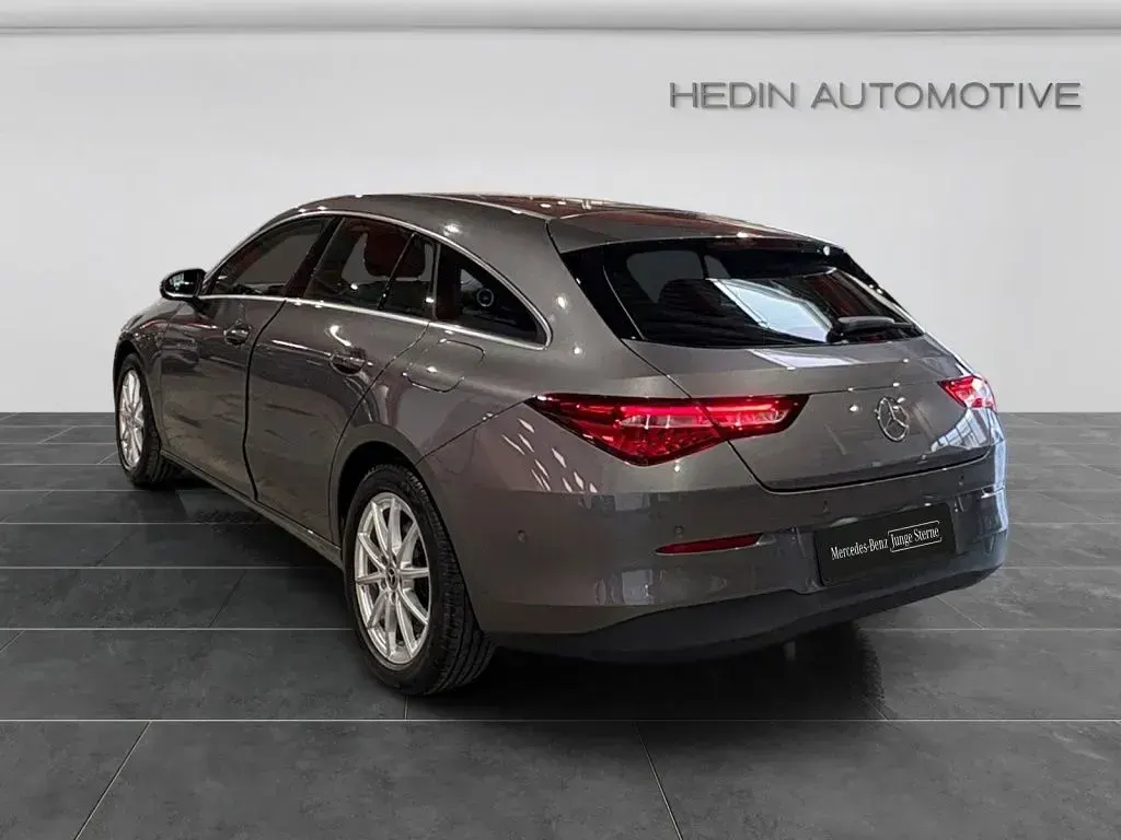 Gebraucht Mercedes CLA200 150 PS (110 kW) 2022 Grau Limousine