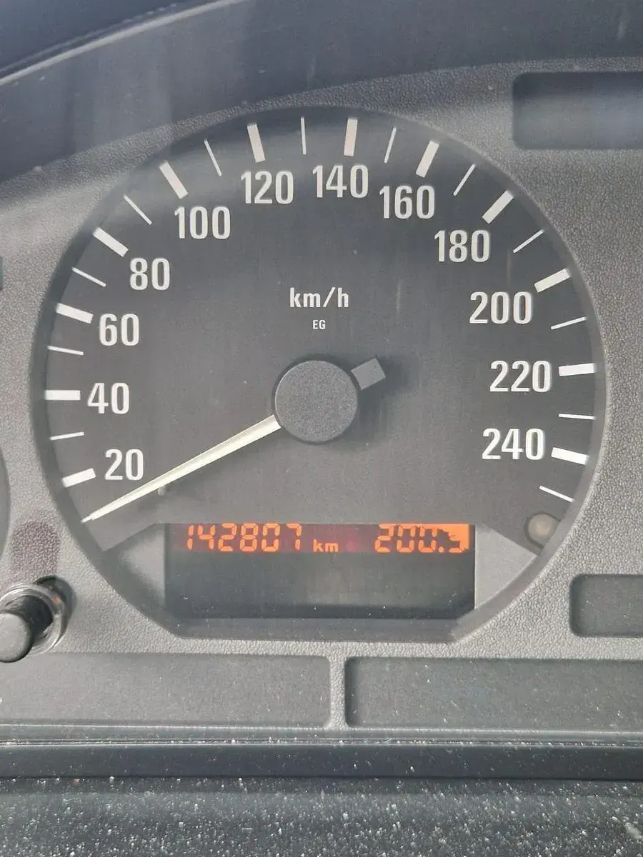 Gebraucht BMW 316 M Sport 102 PS (75 kW) 1994 Schwarz Coupé