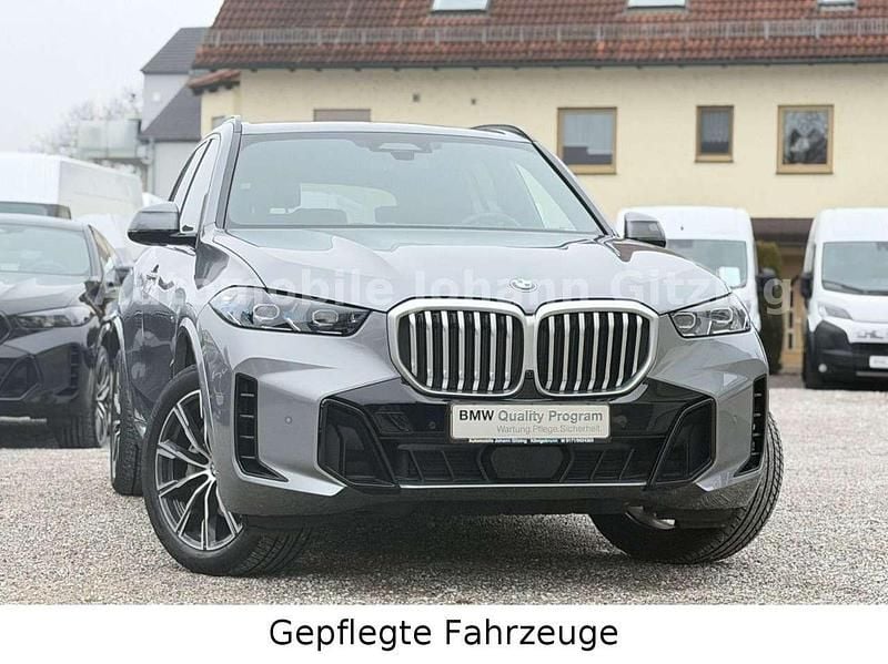 Grau Gebraucht 2025 BMW X5 M Sport SUV | 71.990 € (Guter Preis) - Bild 1/3