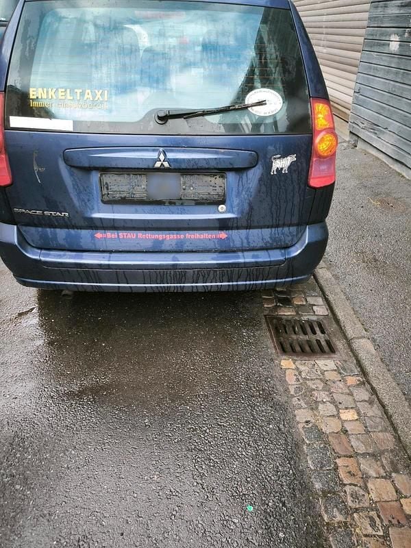 Second-hand Mitsubishi Space Star 97 CP (71 kW) 2003 Albastru Monovolum