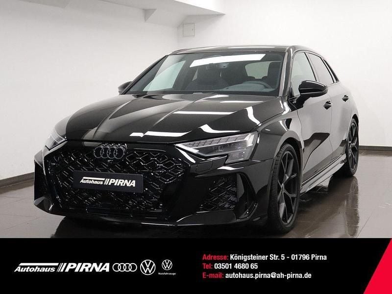 Schwarz Gebraucht 2025 Audi RS3 Sportback Sport Kleinwagen | 81.396 € - Bild 1/4