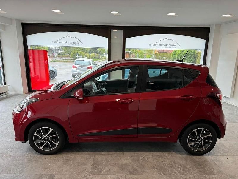 Gebraucht Hyundai i10 Style 87 PS (63 kW) 2018 Rot Kleinwagen