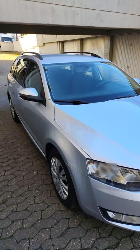 Gebraucht Skoda Octavia 110 PS (80 kW) 2014 Silber Kleinwagen