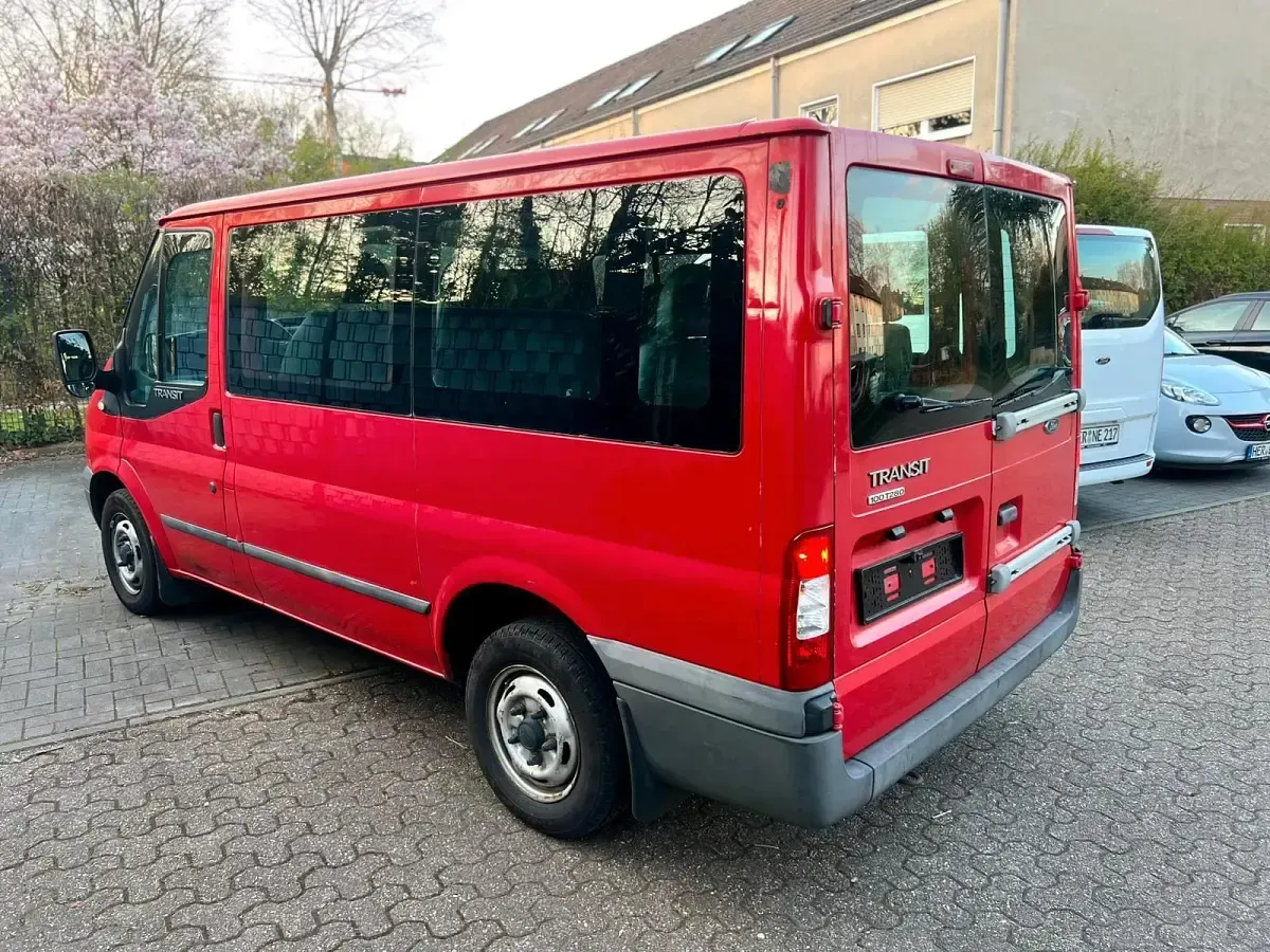 Używany Ford Transit 100 KM (73 kW) 2012 Czerwony Minivan