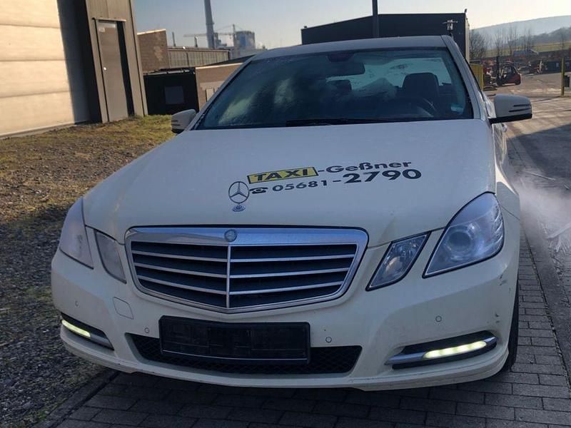 Gebraucht Mercedes E200 136 PS (100 kW) 2013 Limousine