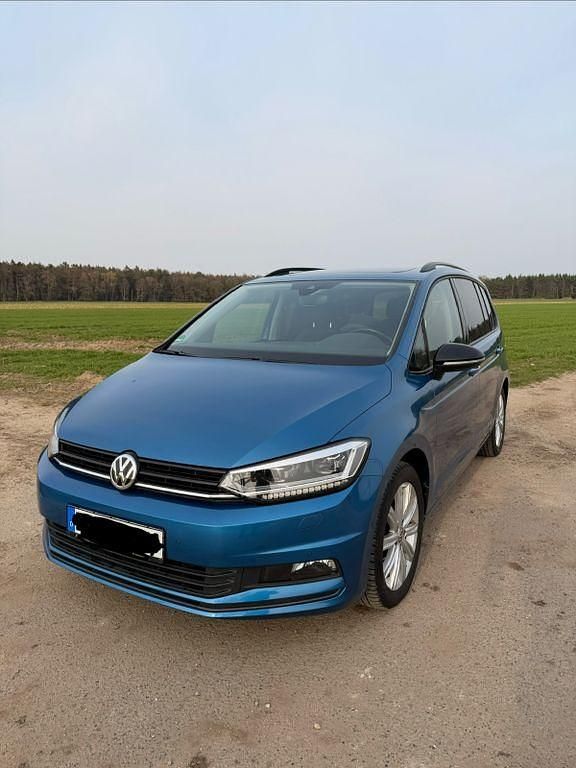 Gebraucht VW Touran Highline 179 PS (131 kW) 2018 Blau Van / Kleinbus
