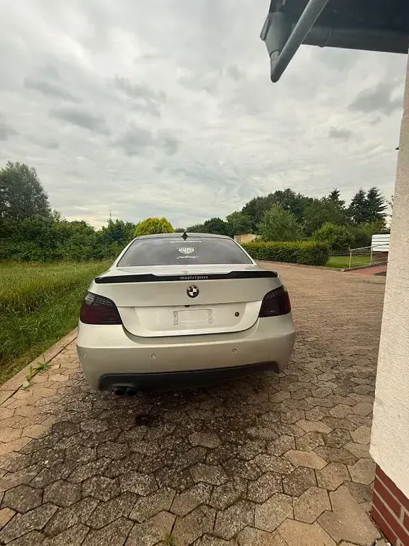 Gebraucht BMW 520 170 PS (125 kW) 2005 Silber Limousine