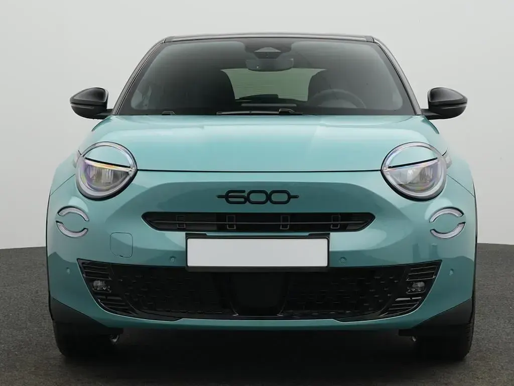 Neu Fiat 600E Sport 114 kW (156 PS) 2026 Mare grün / schwarz SUV