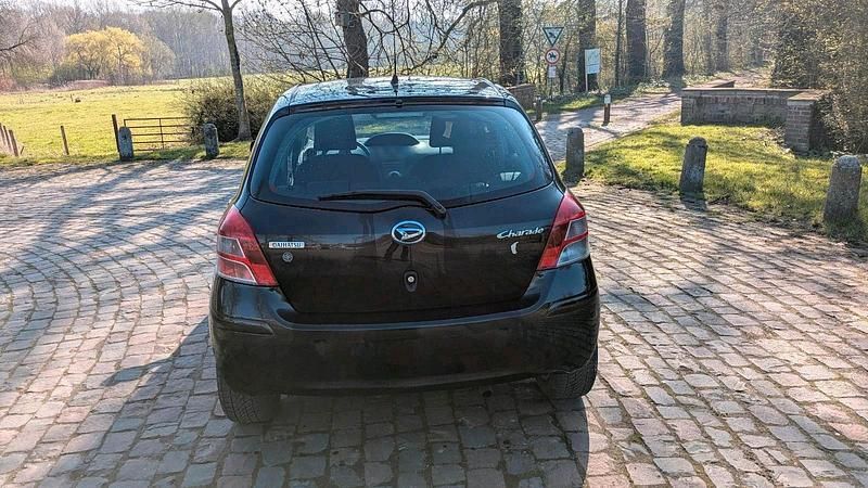 Gebraucht Toyota Yaris 99 PS (72 kW) 2011 Schwarz Kleinwagen