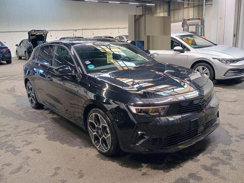 Gebraucht Opel Astra Ultimate 131 PS (96 kW) 2024 Schwarz Limousine